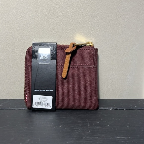 Wallet - Picture 2 of 3